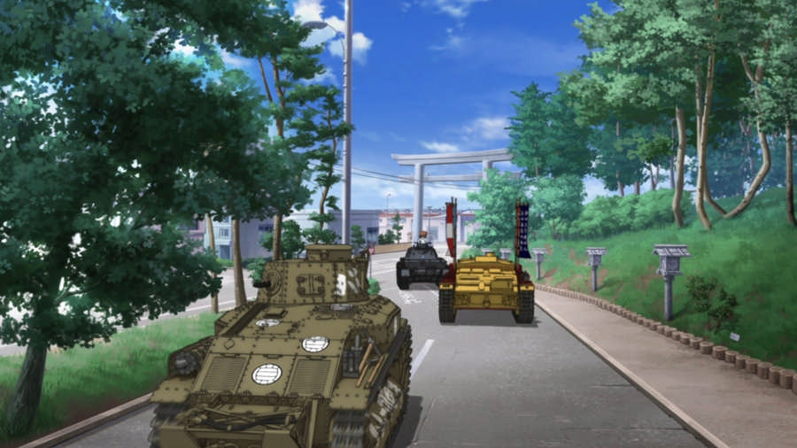 劇場版で大洗女子とプラウダの戦車が神社の階段を駆け降りているシーンで登場